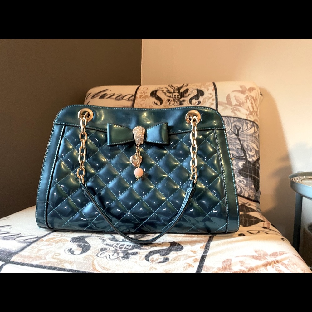 shoulder bag